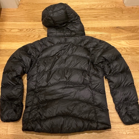 Patagonia Women's Fitz Roy Down Hoody - Picture 2 of 4